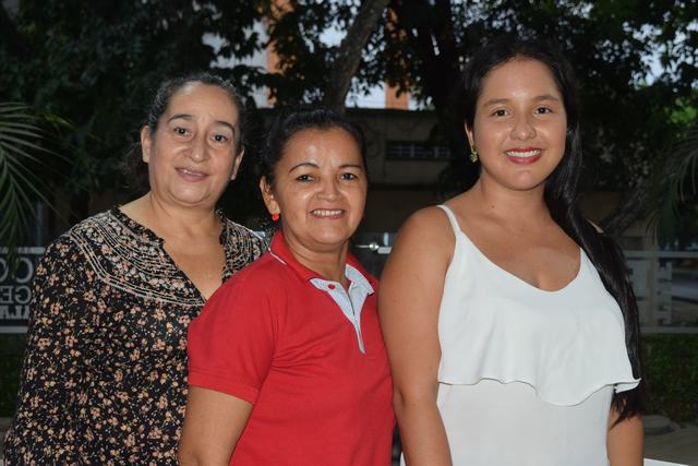 Luz Mila Bonilla,  Rubiela Minú y Paola Duque.